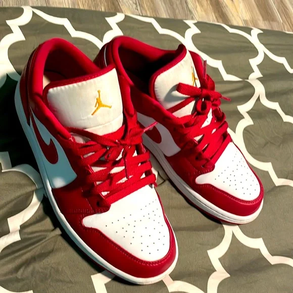 I am selling my air Jordan 1 lows Jordan 1 Retro Low OG  main image 4